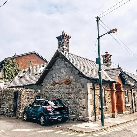 Alpha Cottage Dublin Exterior photo